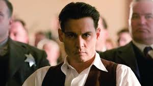 Johnny Depp confiesa que evita ver su película “Public Enemies”: esta es la razón