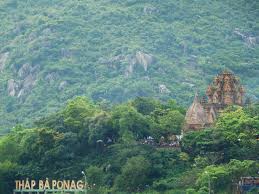 Tháp Bà Ponagar nha trang