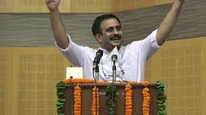 ट्रंप का भारतीय वस्तुओं पर 50% टैरिफ: RSS ने बताया अमेरिकी ऋण का कारण - Imagen principal del artículo