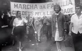 Resultado de imagem para imagens das marchas com Deus pela liberdade em 1964