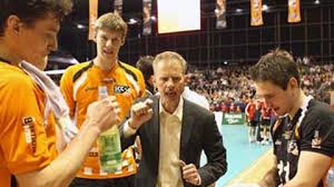 Michael Warm als Coach in Rumänien :: volleyball.