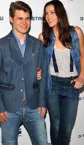 images?q=tbn:ANd9GcR25lbY3EscOKeerD45kcQEiAs7d7ZcTUnyIUVhGeA3s2dv1bZZ