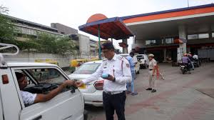 Fuel ban for overage vehicles deferred in Delhi until November 1