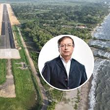 Nueva polémica por inauguración del aeropuerto de Tolú: Gustavo Petro aterrizó, no bajó del avión y cancelaron el evento