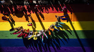 Registros de LGBTfobia sobem 35,6% no Brasil, mas lacunas nos estados prejudicam comparação