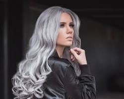 Image de Long Grey Hair with Hat