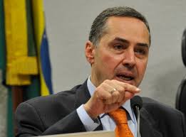 Brasília – O advogado Luís Roberto Barroso, que assumirá vaga no Supremo Tribunal Federal (STF) no final do mês, ... - Lu%25C3%25ADs-Roberto-Barroso.-Foto-Antonio-CRuz-.ABr_-e1370649746678