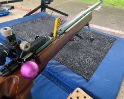 Image of rifle with the breech highlighted