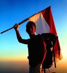 Hasil gambar untuk pecinta alam indonesia