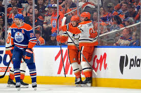 Ducks hold off Oilers rally to win Game 2 as series is tied up 1-1
