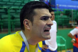 ... เขาไม่อยู่ในทีมชุดคว้าแชมป์เอเชียที่อุซเบกิสถาน ซึ่ง Shansaee จะเข้ามาทดแทนการสูญเสีย Masoud Daneshvar ที่ทำ 11 ประตูให้อิหร่านในการแข่งขันเมื่อปี 2010 - 1337887379