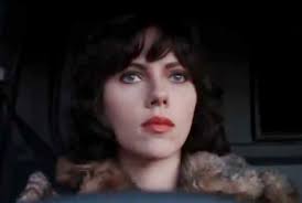 Scarlett Johansson Cari Mangsa Pria di Trailer &#39;Under the Skin&#39; - 00040373