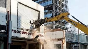 São Paulo destrói o Teatro Procópio Ferreira, de 77 anos, em nome da especulação imobiliária