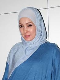 Hasil gambar untuk bugil telanjang NAJWA SHIHAB indonesia presenter tv