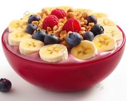 custommade acai bowl with tropical fruitsの画像
