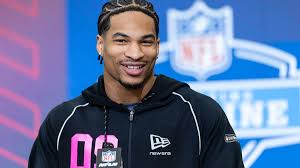 NFL Draft 2026 Rounds 2-3 tracker, live updates: Steelers select Daylen Everette; latest picks and best available players