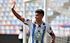 Pumas UNAM se refuerza con Juanjo Calero: quién es el delantero que llega como apuesta ofensiva