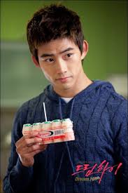 Hasil gambar untuk taecyeon