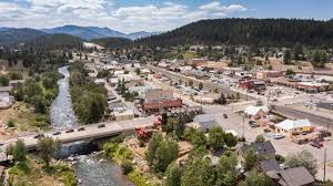3.5 magnitude earthquake hits near Sierra Nevada town