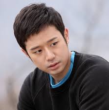 Cheon Jeong Myeong as Hong Ki Hoon. Taecyeon as Han Jung Woo - cheon-jeong-myeon