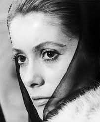 Résultat de recherche d'images pour "catherine deneuve photos"