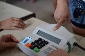 Datafolha: 44% dos eleitores brasileiros são identificados com a direita e 39%, com a esquerda