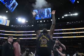 LeBron James Ends 8-Year Philly Curse With Dagger as Fans Spot ‘Spider Attack’