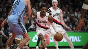 Blazers' Ja Morant exits against former team with hamstring injury