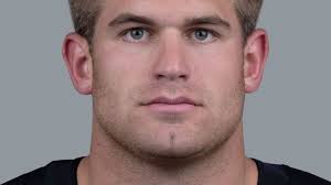 拉斯维加斯突袭者续约 Michael Mayer 三年：NFL 薪资帽紧缩期的一次反常豪赌