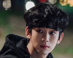 Image of Kim Soo Hyun di One Ordinary Day