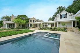 Hollywood A-listers and the TX mansions they bought, sold in 2025