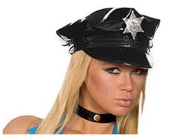 Why don't our police officers wear their official uniform caps with a badge on the front? Images?q=tbn:ANd9GcR66ptrDANwZrQmmg2DtrDO5skO0ookTyHLvi4eXQo_tS7nhx07