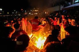 Hoosier fans pack Bloomington bars to watch CFP national championship
