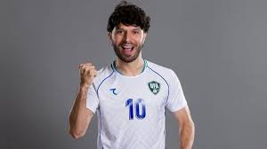 Estrela do Uzbequistão é cortada 24h antes da estreia na Copa