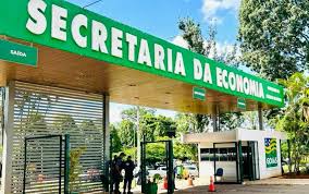 Concurso para auditor fiscal com salário de R$ 28,5 mil abre inscrições