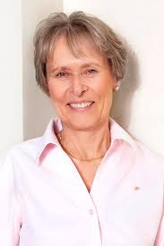 The world&#39;s first neurologist in space, Dr. Roberta Bondar is globally recognized for her pioneering contribution to space medicine research. - Bondar