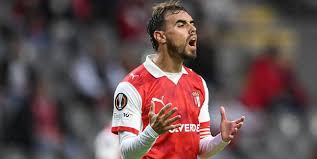 Gripe atira Ricardo Horta para o banco na Amoreira