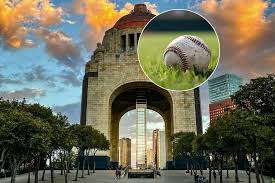 MLB immersive experience at the Monument to the Revolution and free hot dogs at the Ángel this weekend