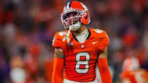 Cornerback Prospect Avieon Terrell Left for 2nd Round