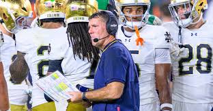 Notre Dame Football in Crisis? Fans Demand Change NOW! - Imagen principal del artículo