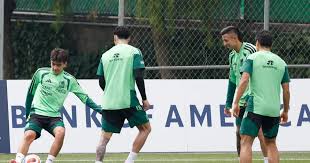 Abre el 'Tri' primer entrenamiento público a la prensa e invitados