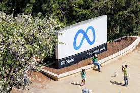 Meta beats revenue expectations, boosts capital spending forecast for 2026