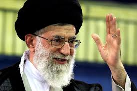 ببینید | بازخوانی دیدار صمیمانه آزادگان دفاع مقدس با رهبر انقلاب پس از آزادی در سال ۷۷