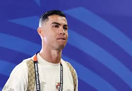 Piers Morgan sends strong message to Cristiano Ronaldo’s haters while throwing shade at Lionel Messi