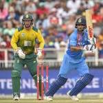 Dhawan, Bhuvneshwar guide India lead