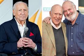 Mel Brooks Says His Late Best Friend Carl Reiner 'Never Could Have Survived' the Murder of Son Rob: 'Terrible Thing'