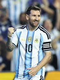Dia mais estrelado da Copa tem estreias de Mbappé, Messi e Haaland