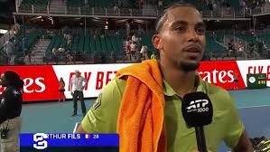 VIDEO. Tennis : Arthur Fils, le meilleur match de sa vie - Stade 2 la quotidienne