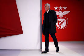 Real Madrid encaminha retorno do técnico Mourinho, diz jornal