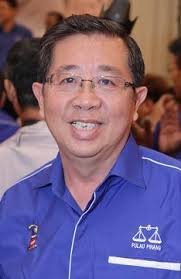 Tanjung Bunga state seat candidate Datuk Seri Chia Kwang Chye. “Personally, I feel that the political scene has a lot of negative changes since 308 (Pakatan ... - chia2